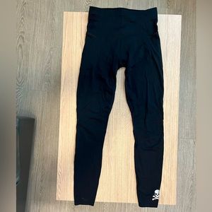 Men’s Lululemon Surge tight 28” collar with SoulCycle